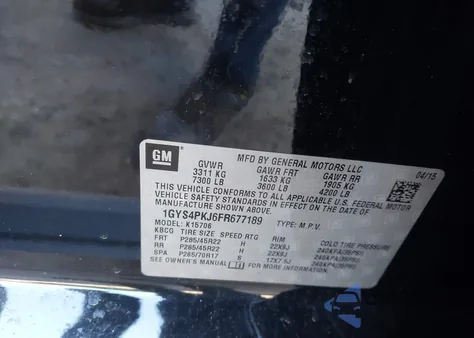 2015 Cadillac Escalade Platinum z USA, uszkodzony, nr VIN 1GYS4PKJ6FR677189